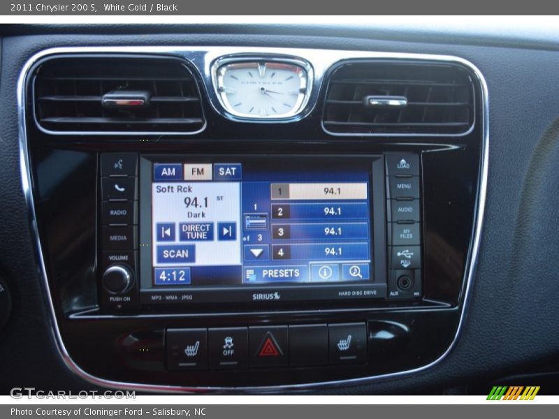 White Gold / Black 2011 Chrysler 200 S