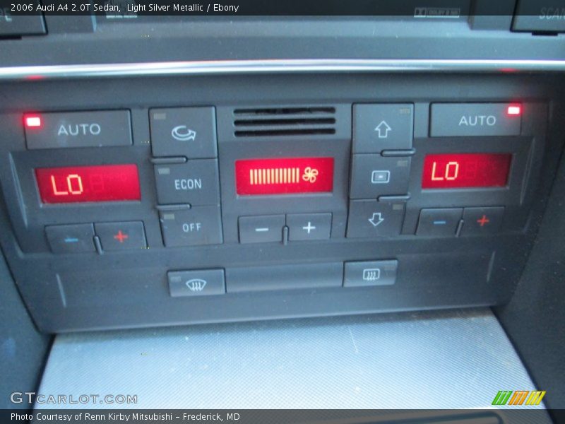 Light Silver Metallic / Ebony 2006 Audi A4 2.0T Sedan