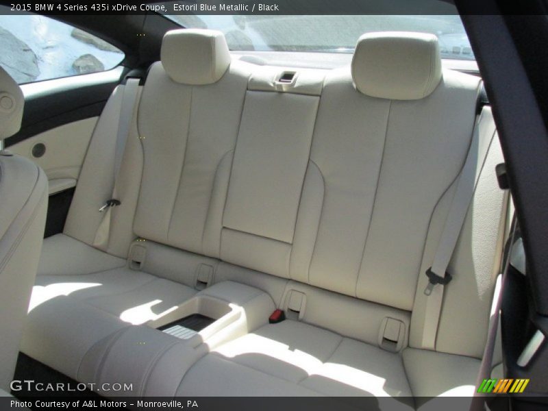 Rear Seat of 2015 4 Series 435i xDrive Coupe