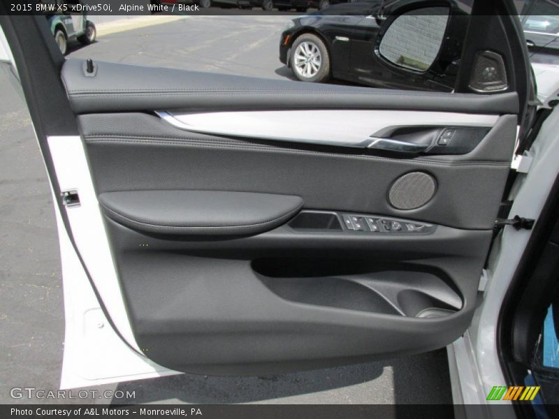 Alpine White / Black 2015 BMW X5 xDrive50i