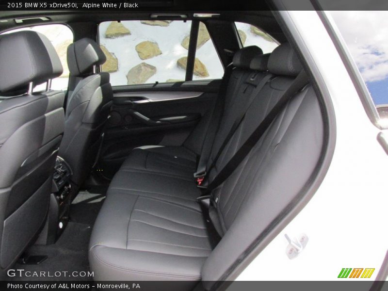 Alpine White / Black 2015 BMW X5 xDrive50i