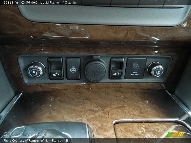 Liquid Platinum / Graphite 2011 Infiniti QX 56 4WD