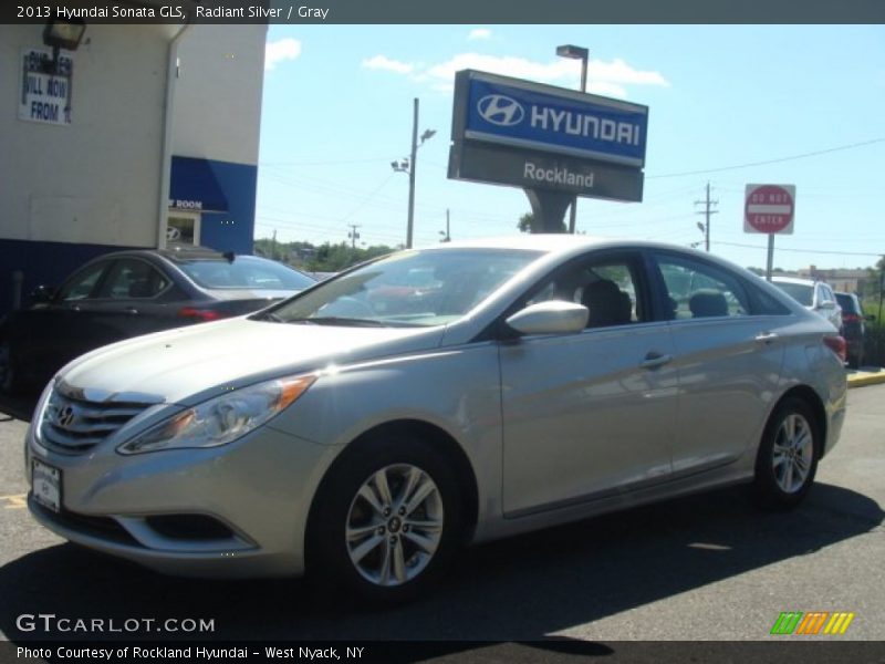 Radiant Silver / Gray 2013 Hyundai Sonata GLS