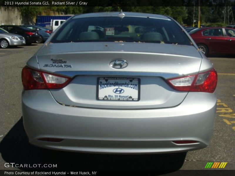 Radiant Silver / Gray 2013 Hyundai Sonata GLS