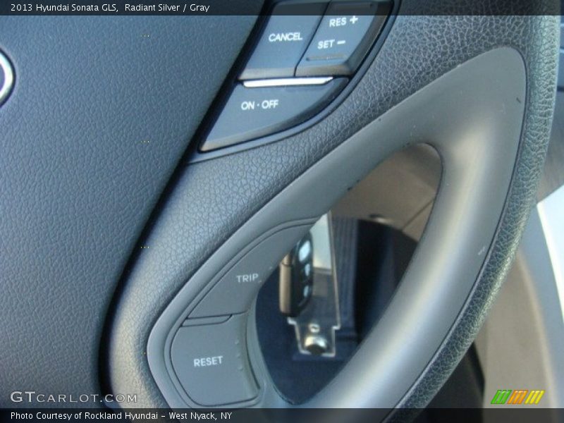 Radiant Silver / Gray 2013 Hyundai Sonata GLS