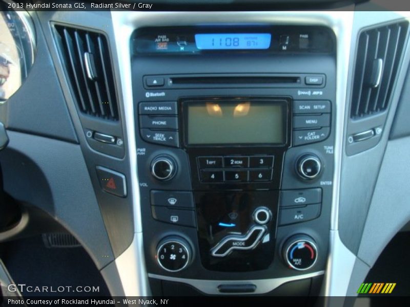 Radiant Silver / Gray 2013 Hyundai Sonata GLS