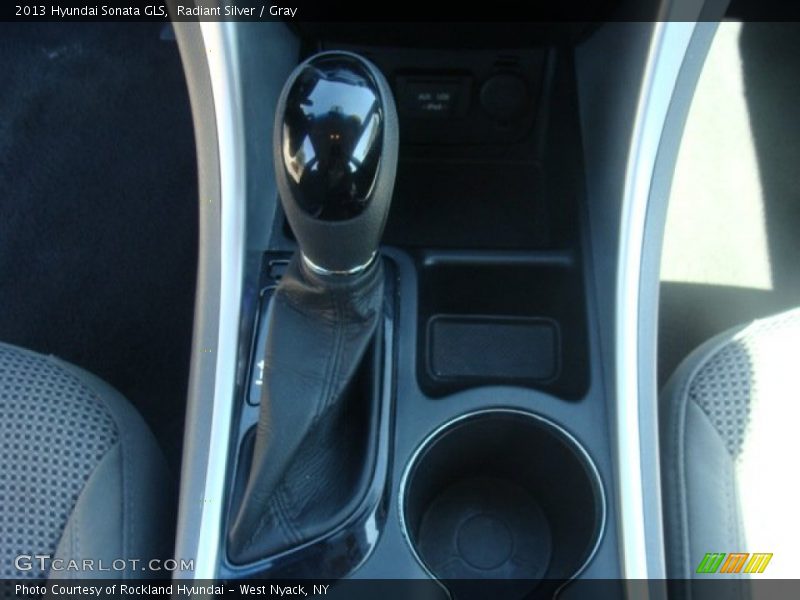 Radiant Silver / Gray 2013 Hyundai Sonata GLS