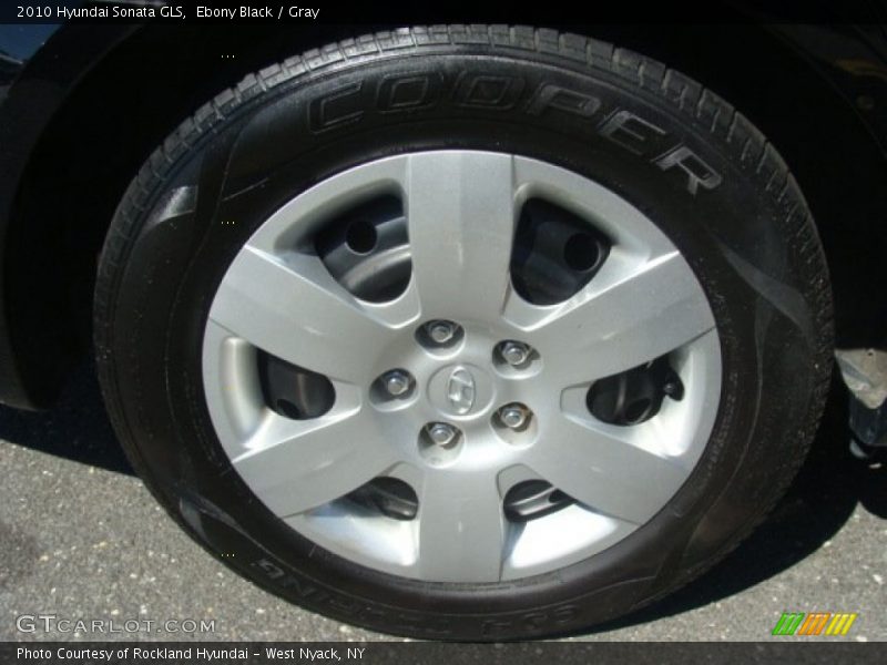Ebony Black / Gray 2010 Hyundai Sonata GLS