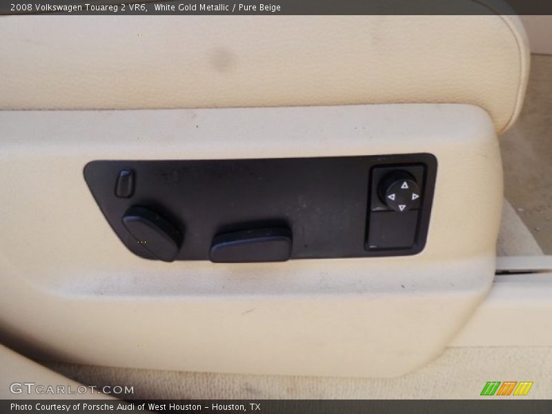 White Gold Metallic / Pure Beige 2008 Volkswagen Touareg 2 VR6