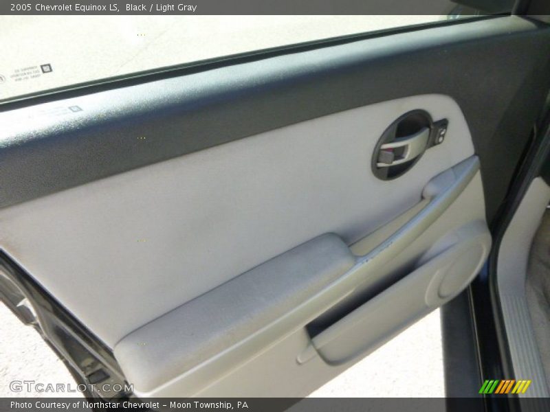 Black / Light Gray 2005 Chevrolet Equinox LS