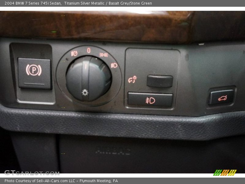 Titanium Silver Metallic / Basalt Grey/Stone Green 2004 BMW 7 Series 745i Sedan