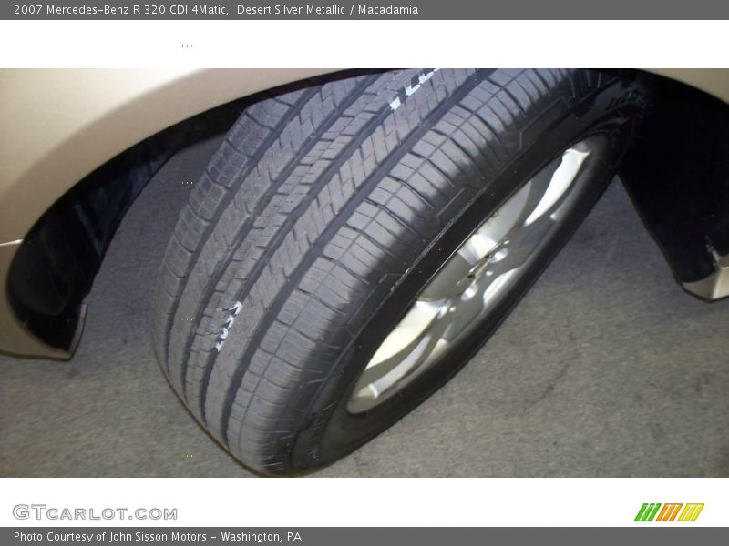 Desert Silver Metallic / Macadamia 2007 Mercedes-Benz R 320 CDI 4Matic