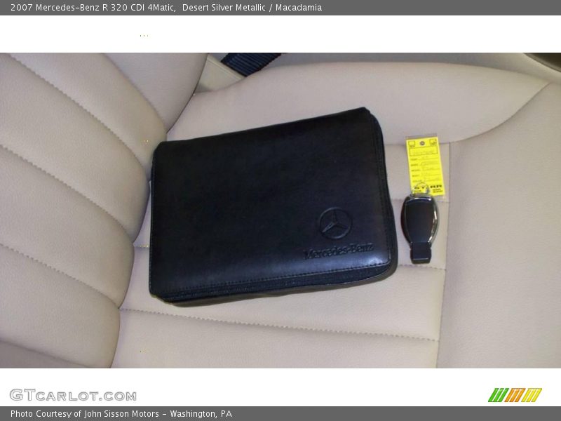 Desert Silver Metallic / Macadamia 2007 Mercedes-Benz R 320 CDI 4Matic