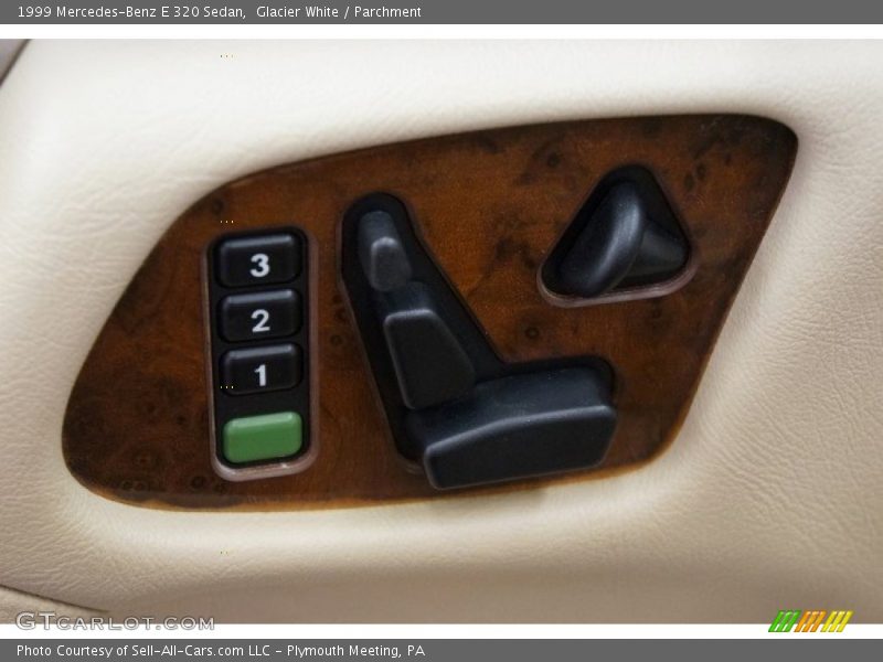 Glacier White / Parchment 1999 Mercedes-Benz E 320 Sedan