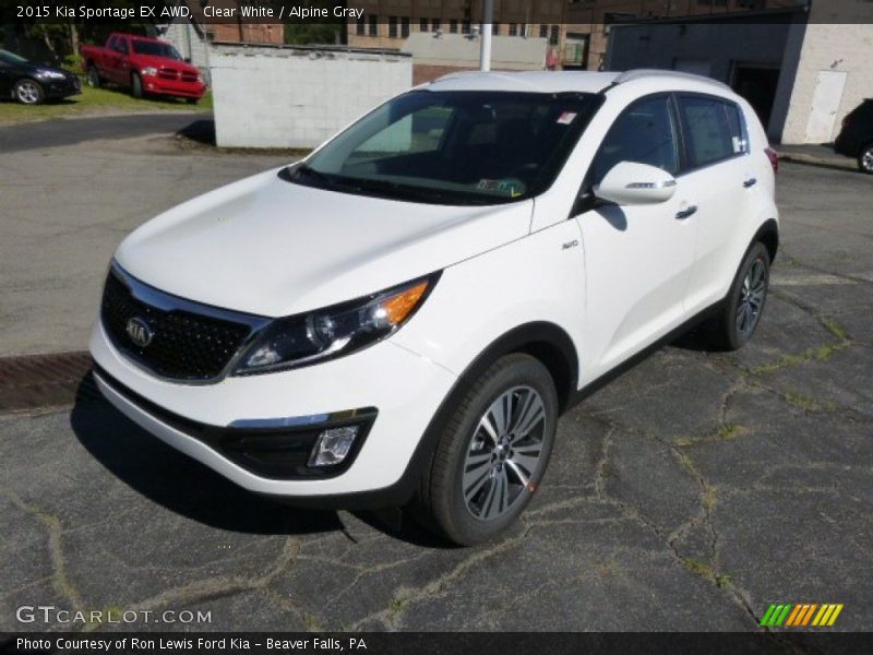 Front 3/4 View of 2015 Sportage EX AWD