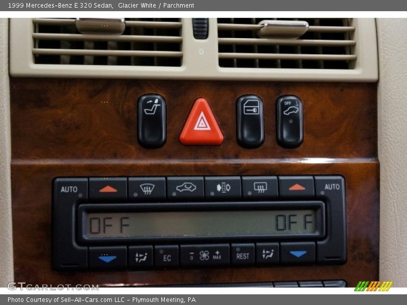 Glacier White / Parchment 1999 Mercedes-Benz E 320 Sedan