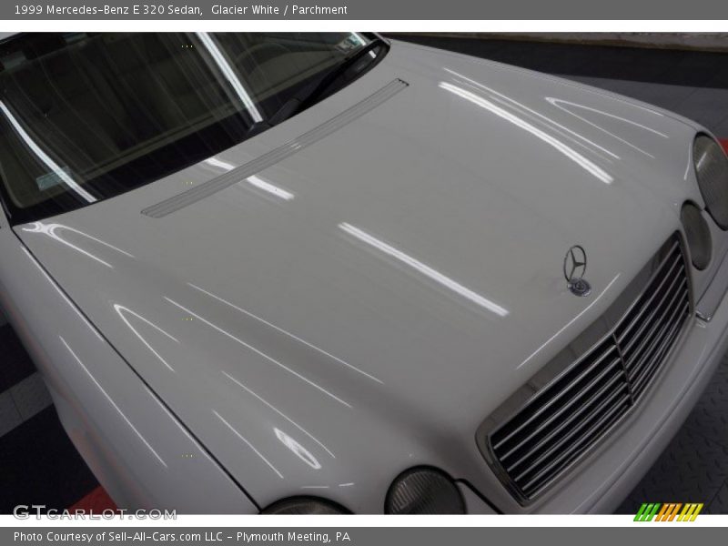 Glacier White / Parchment 1999 Mercedes-Benz E 320 Sedan