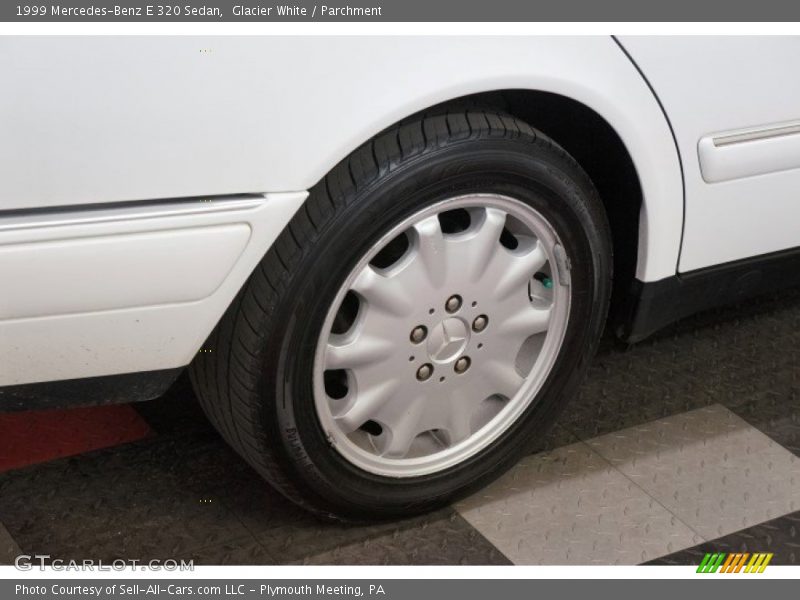 Glacier White / Parchment 1999 Mercedes-Benz E 320 Sedan