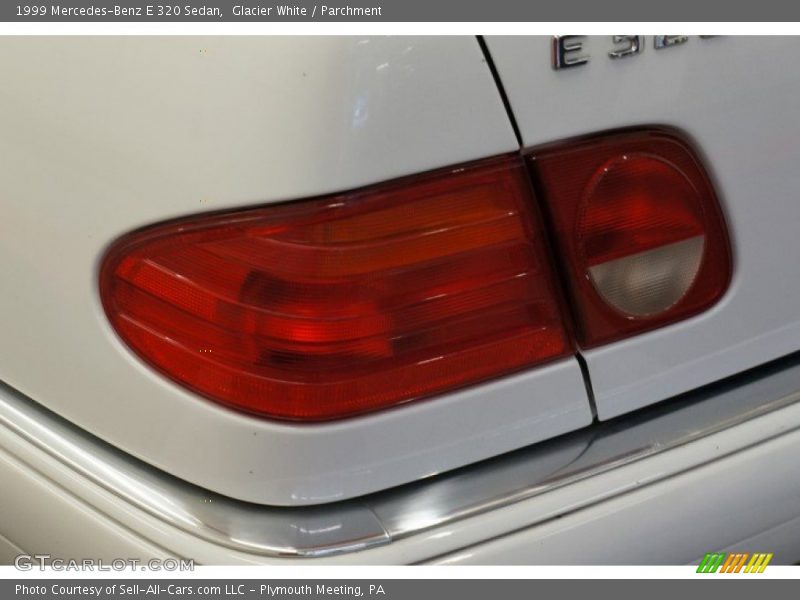 Glacier White / Parchment 1999 Mercedes-Benz E 320 Sedan
