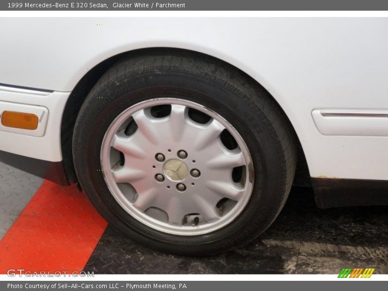 Glacier White / Parchment 1999 Mercedes-Benz E 320 Sedan