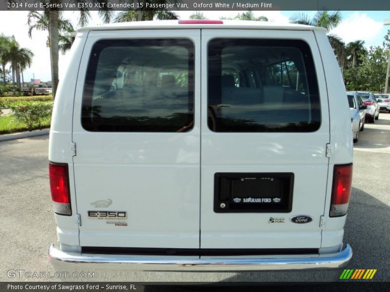 Oxford White / Medium Flint 2014 Ford E-Series Van E350 XLT Extended 15 Passenger Van
