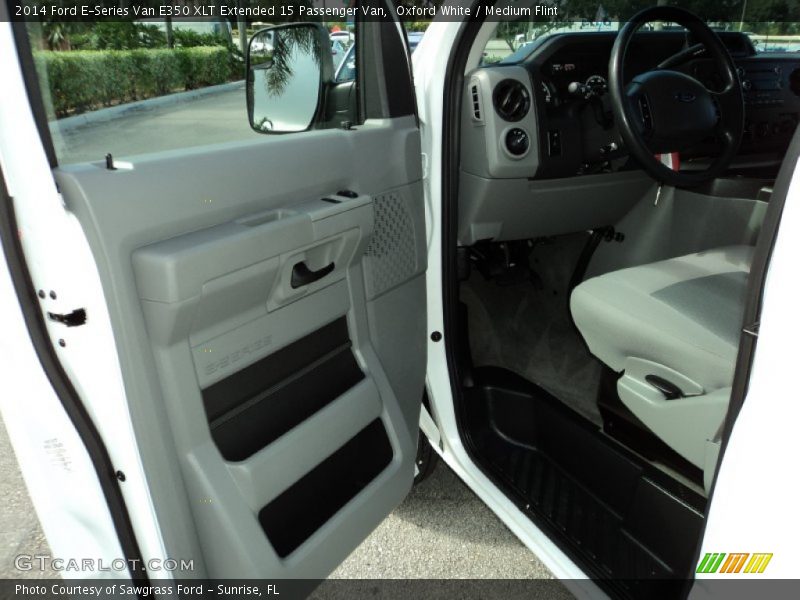 Oxford White / Medium Flint 2014 Ford E-Series Van E350 XLT Extended 15 Passenger Van