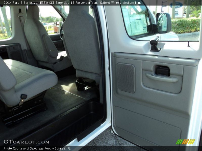 Oxford White / Medium Flint 2014 Ford E-Series Van E350 XLT Extended 15 Passenger Van