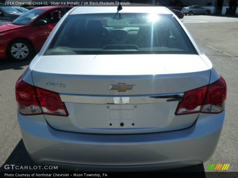 Silver Ice Metallic / Jet Black/Medium Titanium 2014 Chevrolet Cruze LS