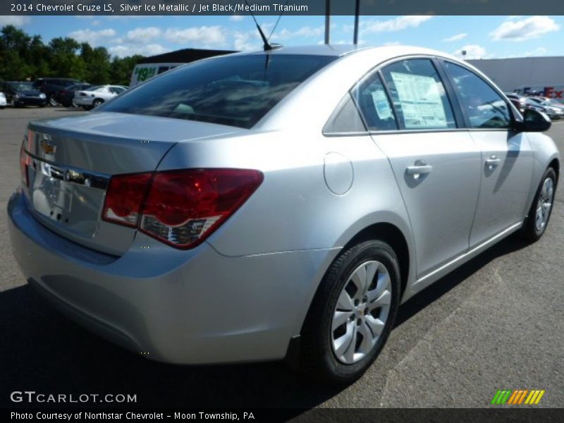 Silver Ice Metallic / Jet Black/Medium Titanium 2014 Chevrolet Cruze LS