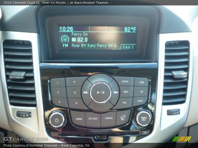 Silver Ice Metallic / Jet Black/Medium Titanium 2014 Chevrolet Cruze LS