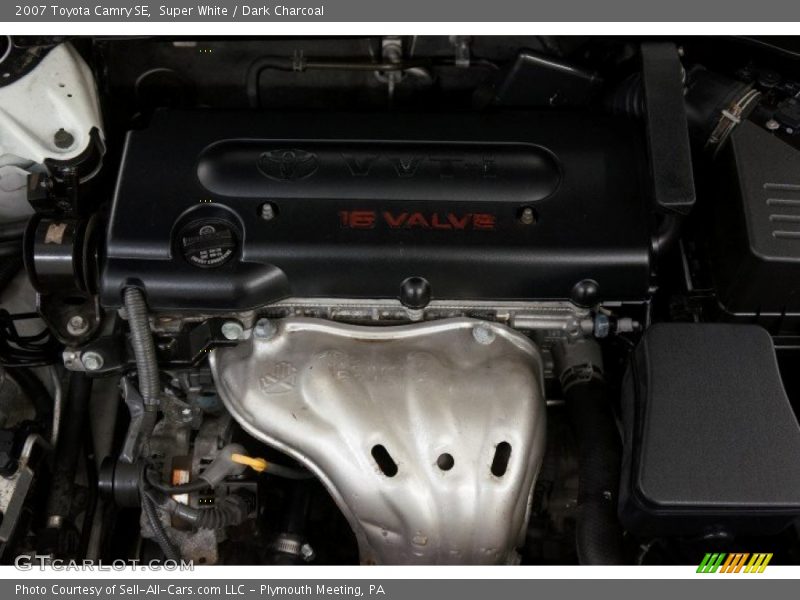 Super White / Dark Charcoal 2007 Toyota Camry SE