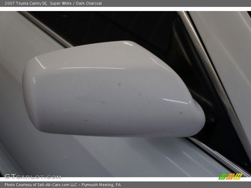 Super White / Dark Charcoal 2007 Toyota Camry SE