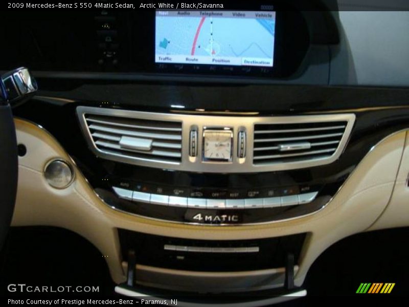 Arctic White / Black/Savanna 2009 Mercedes-Benz S 550 4Matic Sedan