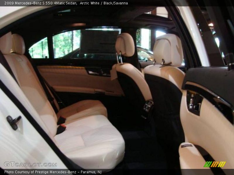 Arctic White / Black/Savanna 2009 Mercedes-Benz S 550 4Matic Sedan