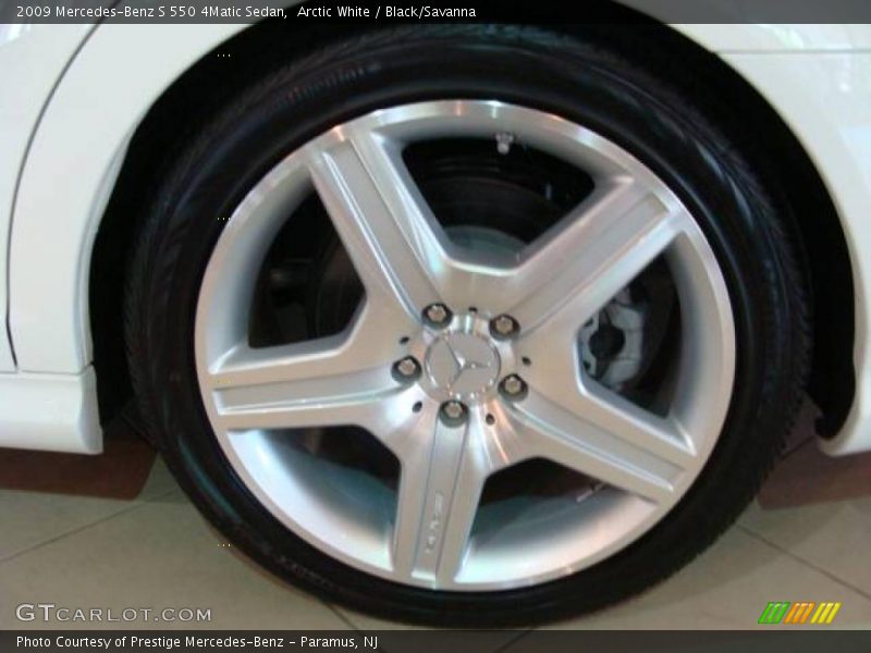 Arctic White / Black/Savanna 2009 Mercedes-Benz S 550 4Matic Sedan