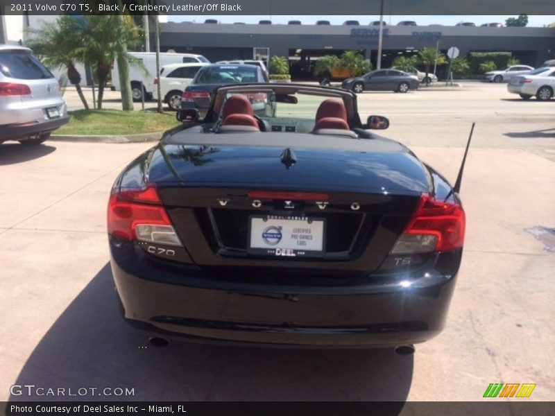 Black / Cranberry Leather/Off Black 2011 Volvo C70 T5