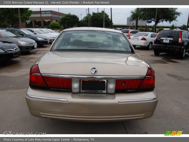 Harvest Gold Metallic / Medium Parchment 2000 Mercury Grand Marquis LS