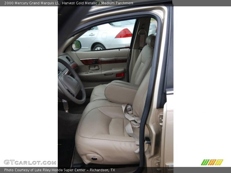Harvest Gold Metallic / Medium Parchment 2000 Mercury Grand Marquis LS