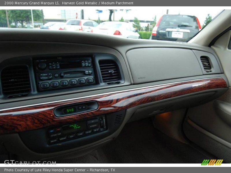 Harvest Gold Metallic / Medium Parchment 2000 Mercury Grand Marquis LS