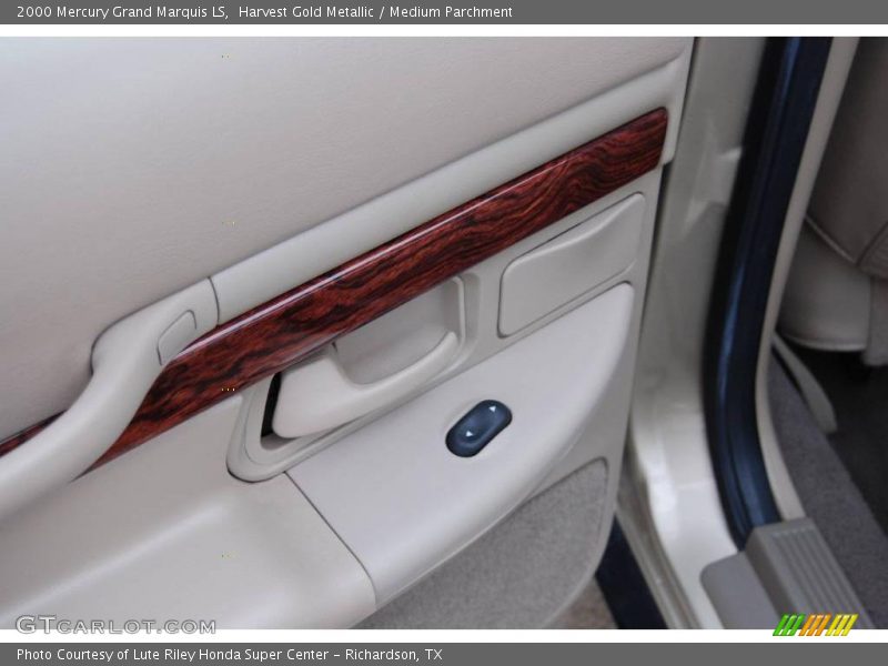 Harvest Gold Metallic / Medium Parchment 2000 Mercury Grand Marquis LS
