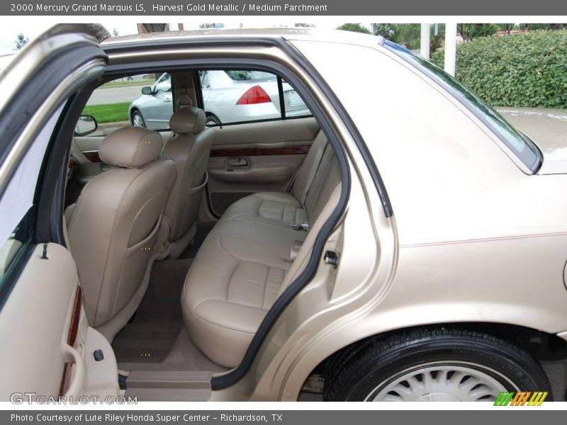 Harvest Gold Metallic / Medium Parchment 2000 Mercury Grand Marquis LS