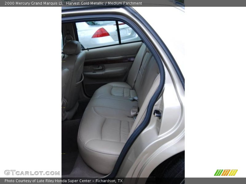 Harvest Gold Metallic / Medium Parchment 2000 Mercury Grand Marquis LS