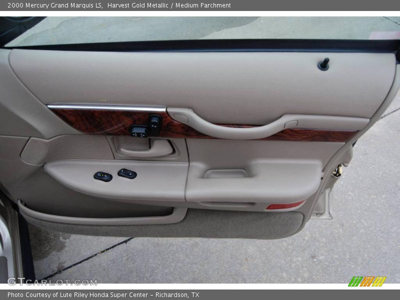 Harvest Gold Metallic / Medium Parchment 2000 Mercury Grand Marquis LS