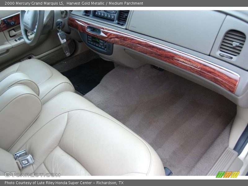 Harvest Gold Metallic / Medium Parchment 2000 Mercury Grand Marquis LS