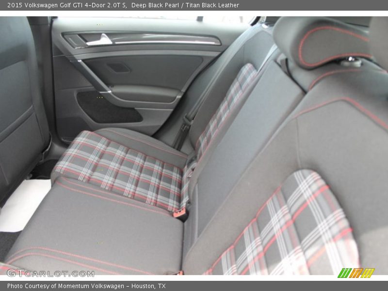 Deep Black Pearl / Titan Black Leather 2015 Volkswagen Golf GTI 4-Door 2.0T S