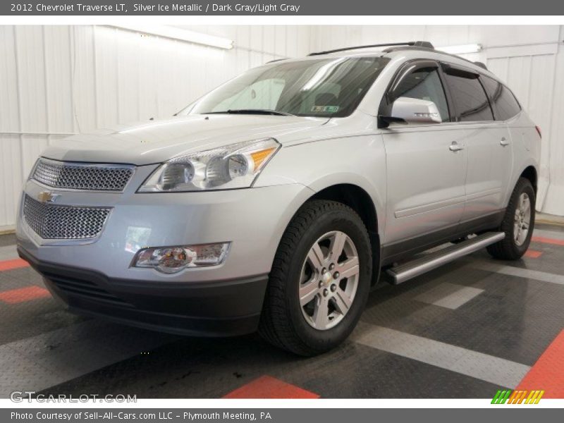 Silver Ice Metallic / Dark Gray/Light Gray 2012 Chevrolet Traverse LT