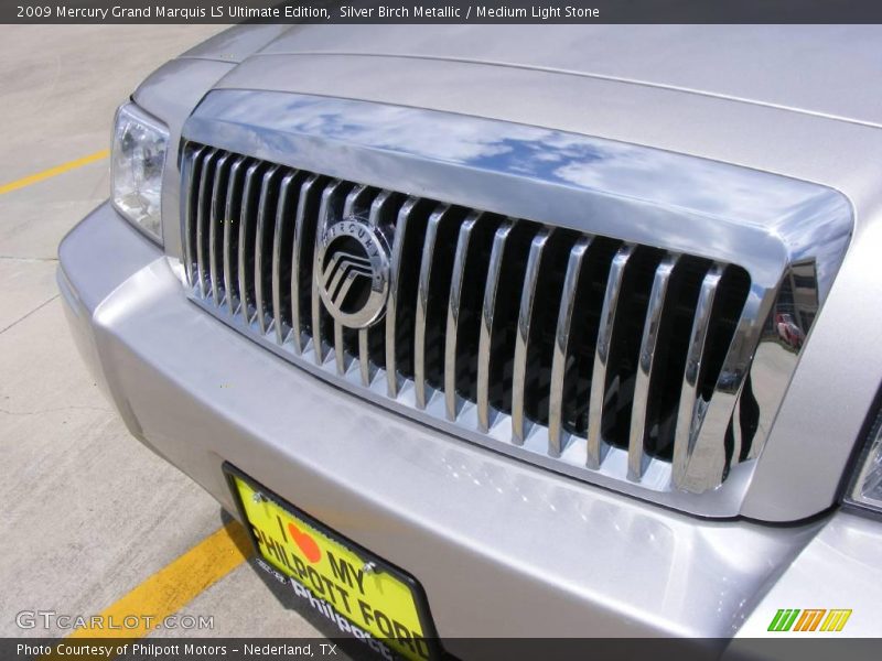 Silver Birch Metallic / Medium Light Stone 2009 Mercury Grand Marquis LS Ultimate Edition