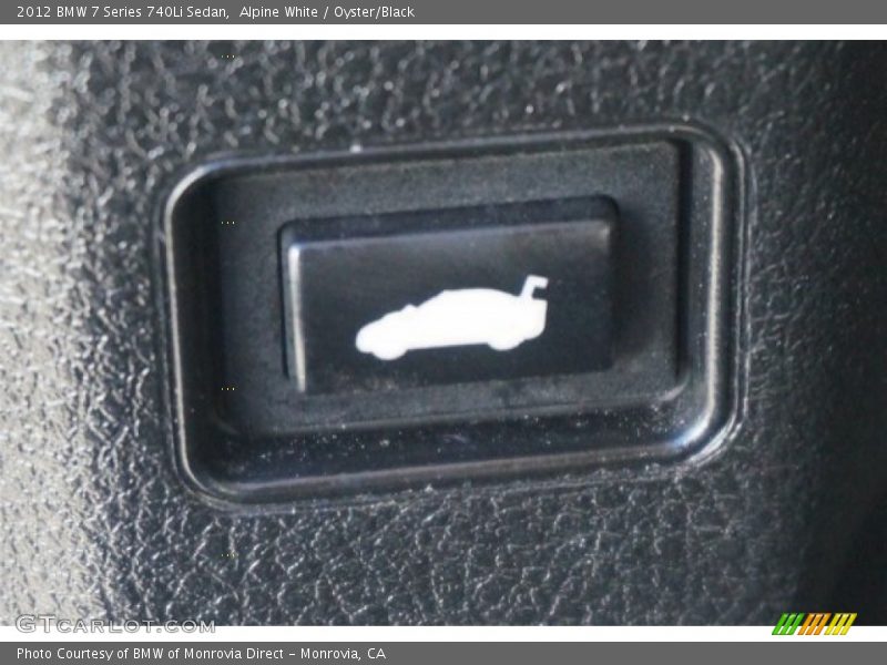 Alpine White / Oyster/Black 2012 BMW 7 Series 740Li Sedan