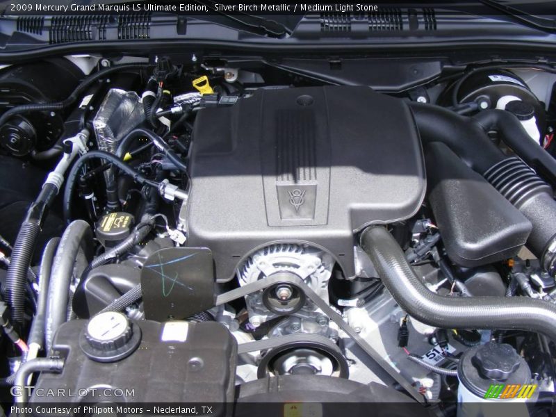 Silver Birch Metallic / Medium Light Stone 2009 Mercury Grand Marquis LS Ultimate Edition
