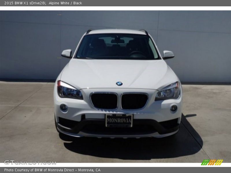 Alpine White / Black 2015 BMW X1 sDrive28i